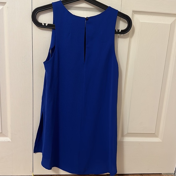 Astr blue sleeveless top with slits size xsmall - Picture 4 of 6